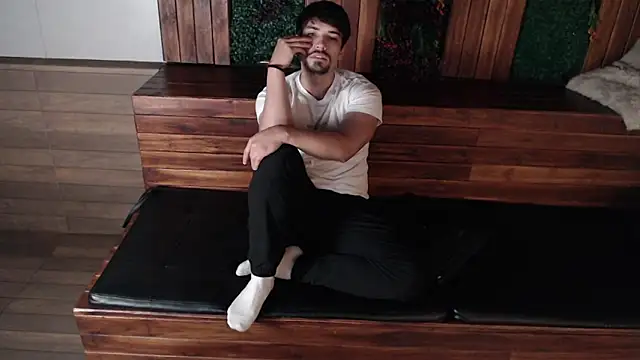 Ian Daviz online show from October 31, 2025, 12:28 pm