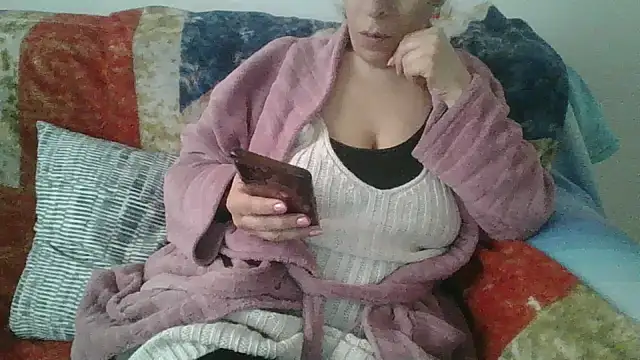 hairygirl80 online show from April 1, 2026, 8:26 am