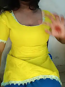 Snapshot of Sadika- chatting on June 19, 2026, 5:17 pm Sadika- online show from June 19, 2026, 5:17 pm