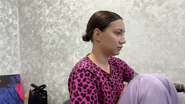 AnneBall online show from December 12, 2024, 10:02 am