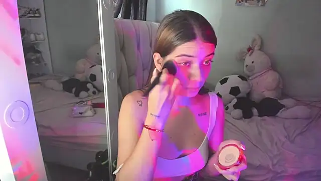 KittyKlum online show from March 26, 2026, 4:56 pm