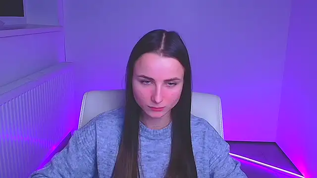 Eva Janee online show from December 17, 2024, 3:49 pm