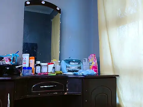 DarkDivva24 online show from February 25, 2026, 4:44 am