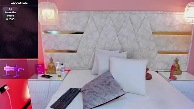 melany saenz online show from February 20, 2026, 3:14 am