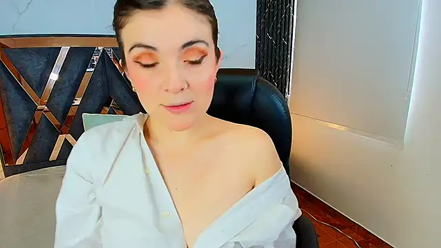 Amara vega online show from October 28, 2025, 12:30 pm