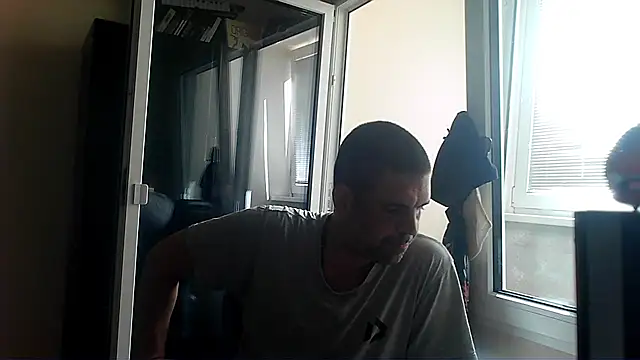 YouWantMe666 online show from July 28, 2026, 2:13 pm