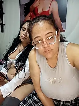 skarleth001 online show from January 14, 2025, 11:10 am