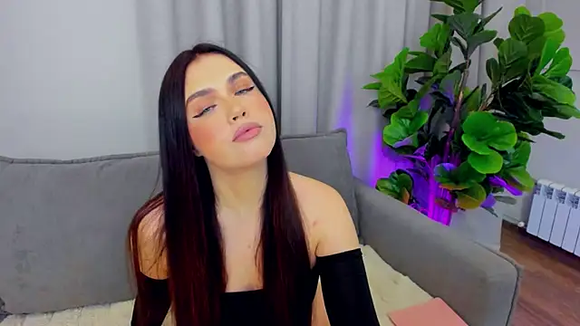 sexyangeloux online show from April 10, 2026, 8:46 pm