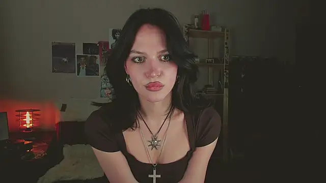 Niky  Jess online show from April 11, 2026, 5:17 pm