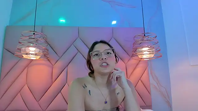 AngelaaCute  online show from January 21, 2025, 12:07 pm