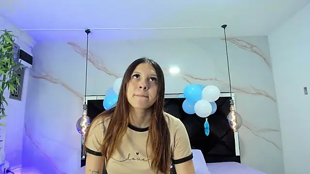 AngelaaCute  online show from September 23, 2025, 12:08 pm