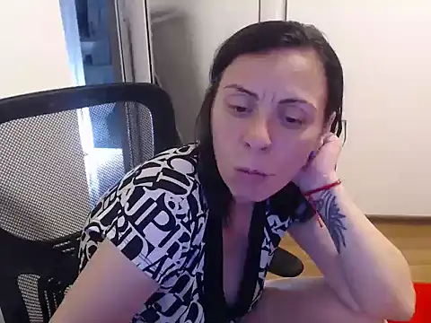 Snapshot of SweetAdela92 chatting on June 11, 2026, 8:40 pm SweetAdela92 online show from June 11, 2026, 8:40 pm