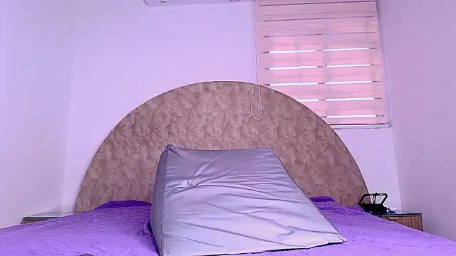 anisha x online show from March 7, 2026, 7:22 pm