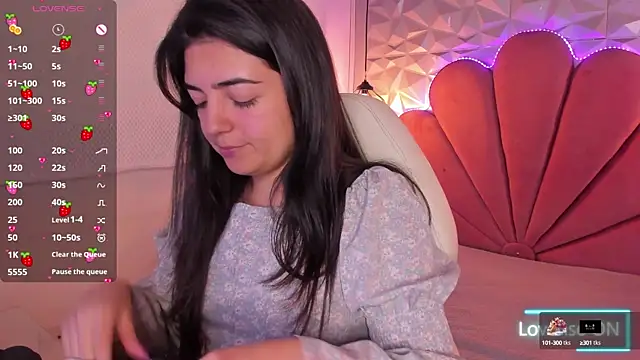 meraki fraise online show from February 4, 2025, 4:29 pm