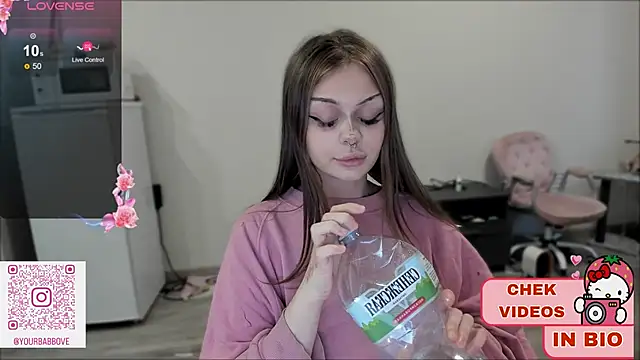 Snapshot of shy_melony chatting on January 25, 2025, 12:26 pm shy melony online show from January 25, 2025, 12:26 pm