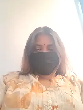 Snapshot of Hotmilfxox chatting on December 4, 2024, 8:23 am Hotmilfxox online show from December 4, 2024, 8:23 am