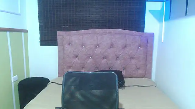 Snapshot of Ruby_Your_Milf chatting on May 20, 2026, 6:36 pm Ruby Your Milf online show from May 20, 2026, 6:36 pm