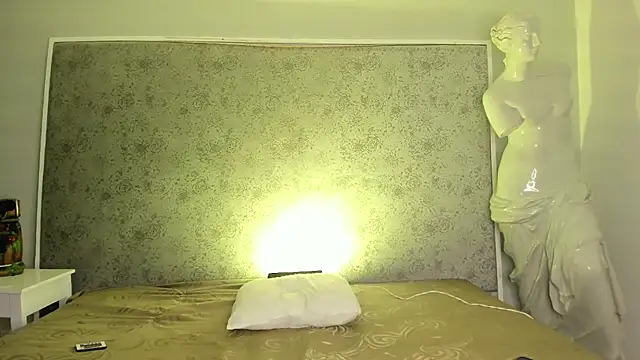 Snapshot of Ari_sunshine_ chatting on September 18, 2025, 5:53 am Ari sunshine online show from September 18, 2025, 5:53 am