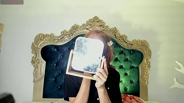 Snapshot of Ari_sunshine_ chatting on November 17, 2025, 4:07 am Ari sunshine online show from November 17, 2025, 4:07 am