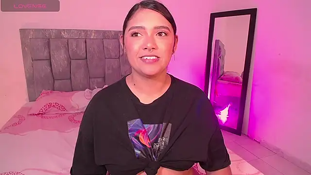 DIANEE 01 online show from December 19, 2025, 12:50 am