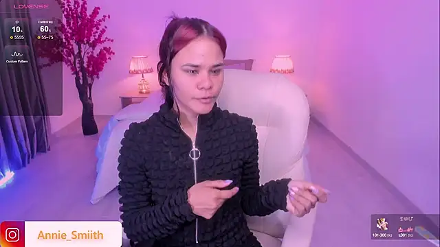 Snapshot of anniie_smith chatting on September 11, 2025, 11:10 am anniie smith online show from September 11, 2025, 11:10 am