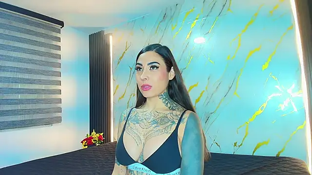 EmiliMontero online show from June 26, 2026, 1:10 am