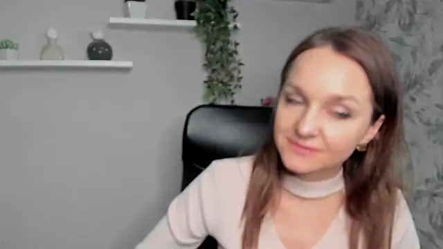 AliciaDesire online show from February 20, 2025, 5:51 pm