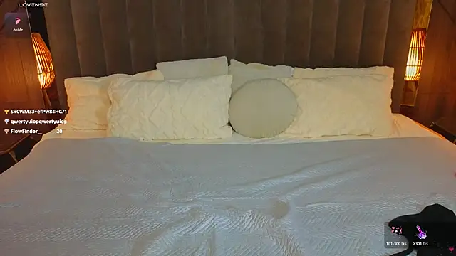 KitnissKiss online show from July 28, 2026, 8:52 pm