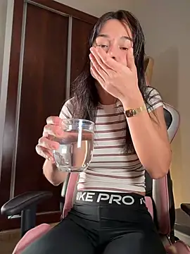 Adriennesexxx online show from March 14, 2026, 10:15 pm