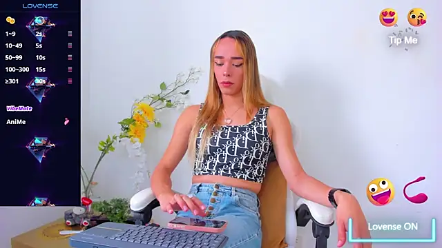 Linda Crawford online show from February 18, 2025, 4:48 pm