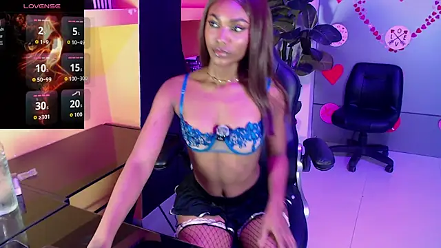 Snapshot of NatazhaQueen chatting on February 13, 2026, 4:30 am NatazhaQueen online show from February 13, 2026, 4:30 am