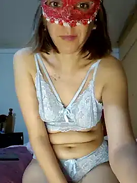 Snapshot of Lunababymylove chatting on December 30, 2024, 3:36 am Lunababymylove online show from December 30, 2024, 3:36 am