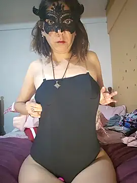 Snapshot of Lunababymylove chatting on September 28, 2025, 1:22 am Lunababymylove online show from September 28, 2025, 1:22 am