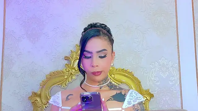 GiahDaniels online show from May 19, 2026, 3:18 pm
