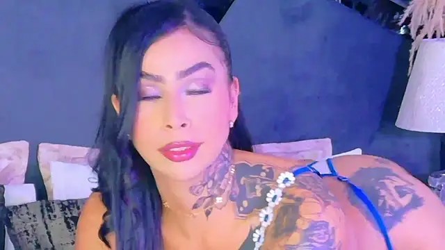 Snapshot of GiahDaniels chatting on July 6, 2026, 8:44 pm GiahDaniels online show from July 6, 2026, 8:44 pm