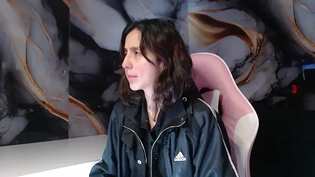 Snapshot of ling_ling24 chatting on October 15, 2025, 3:06 am ling ling24 online show from October 15, 2025, 3:06 am