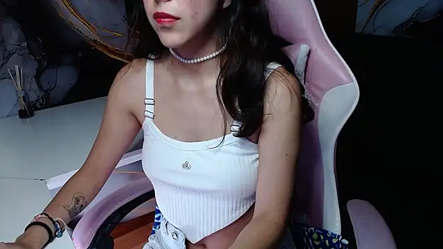 ling ling24 online show from May 22, 2026, 3:24 am