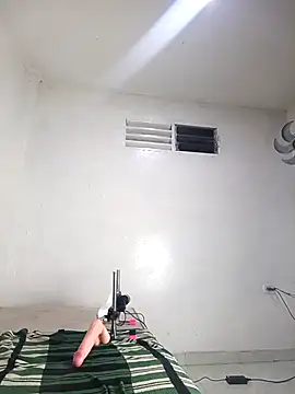 Snapshot of DIORA_Latina chatting on September 26, 2025, 4:38 am DIORA Latina online show from September 26, 2025, 4:38 am