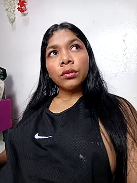 Snapshot of DIORA_Latina chatting on September 28, 2025, 4:29 am DIORA Latina online show from September 28, 2025, 4:29 am