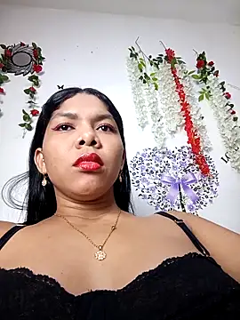 Snapshot of DIORA_Latina chatting on October 26, 2025, 3:56 am DIORA Latina online show from October 26, 2025, 3:56 am