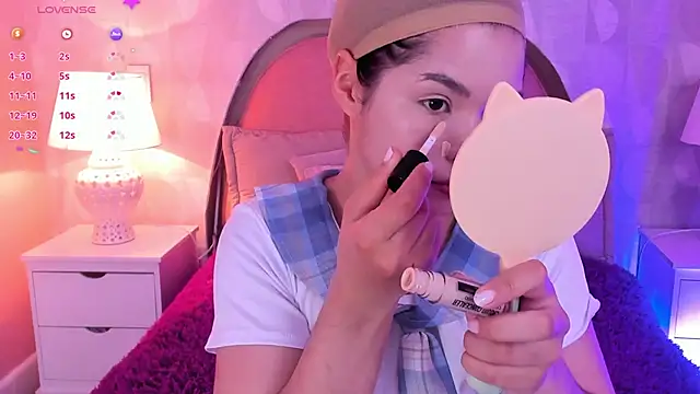 angeline teen online show from May 2, 2026, 12:32 pm