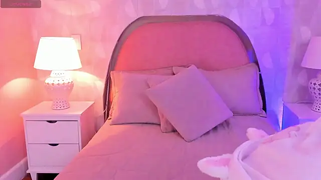 angeline teen online show from May 20, 2026, 12:11 pm