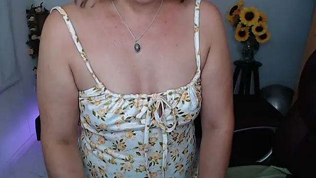 Ghada milf online show from May 15, 2026, 11:45 pm