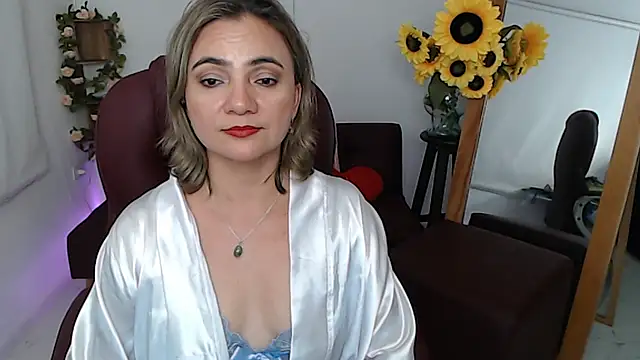 Ghada milf online show from July 4, 2026, 11:11 pm
