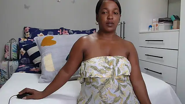 Snapshot of Amberbela chatting on May 25, 2026, 11:27 am Amberbela online show from May 25, 2026, 11:27 am