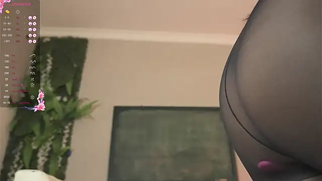 Camilaperson online show from February 8, 2025, 11:02 pm