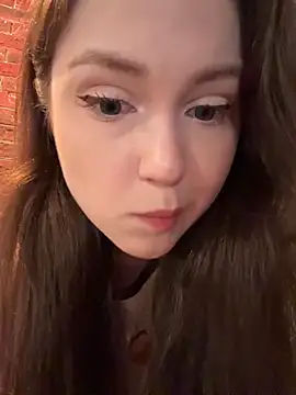 Snapshot of Peachy_Dream chatting on June 15, 2026, 4:42 pm Peachy Dream online show from June 15, 2026, 4:42 pm