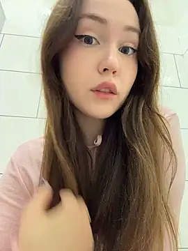 Snapshot of Peachy_Dream chatting on July 6, 2026, 4:09 pm Peachy Dream online show from July 6, 2026, 4:09 pm