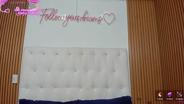 MartinaWestt online show from July 11, 2026, 1:08 am