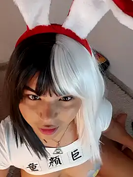 Cleo hills online show from February 2, 2025, 1:52 pm